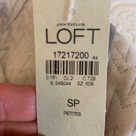 NWT LOFT light gray flared skirt size petite small - Picture 6 of 6